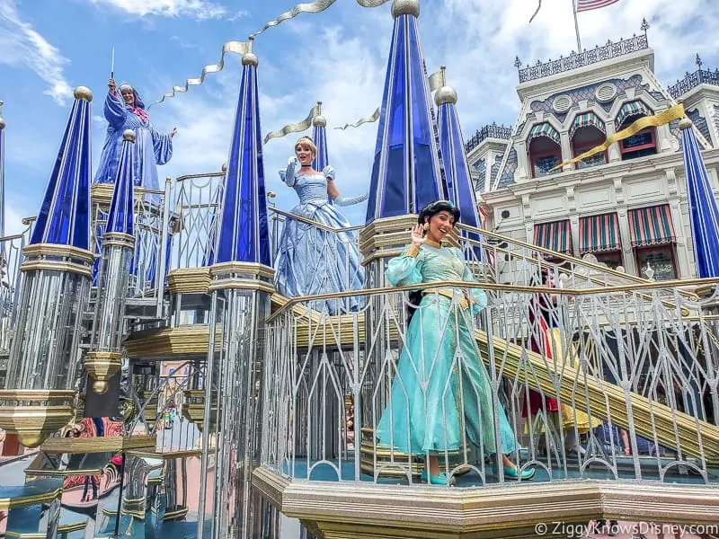 Jasmine and Cinderella Magic Kingdom Character Cavalcade