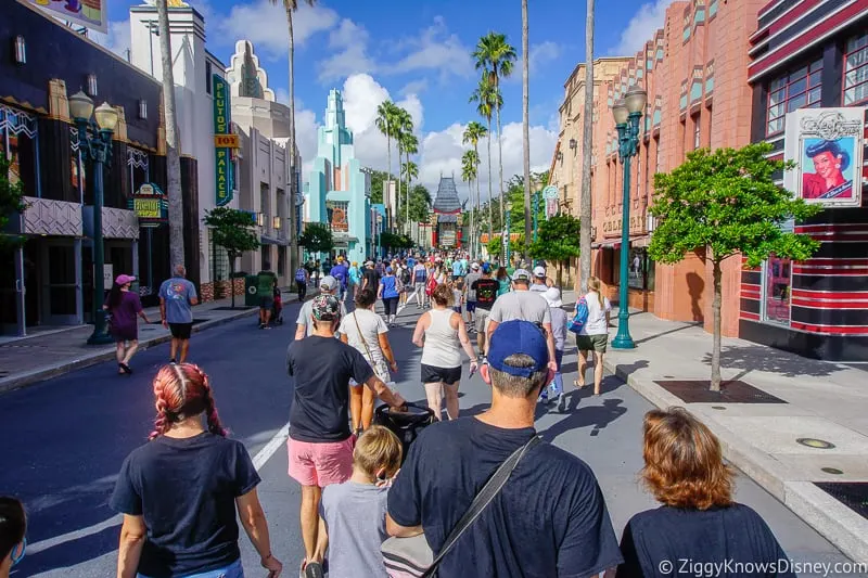 Crowds on Hollywood Boulevard in Hollywood Studios