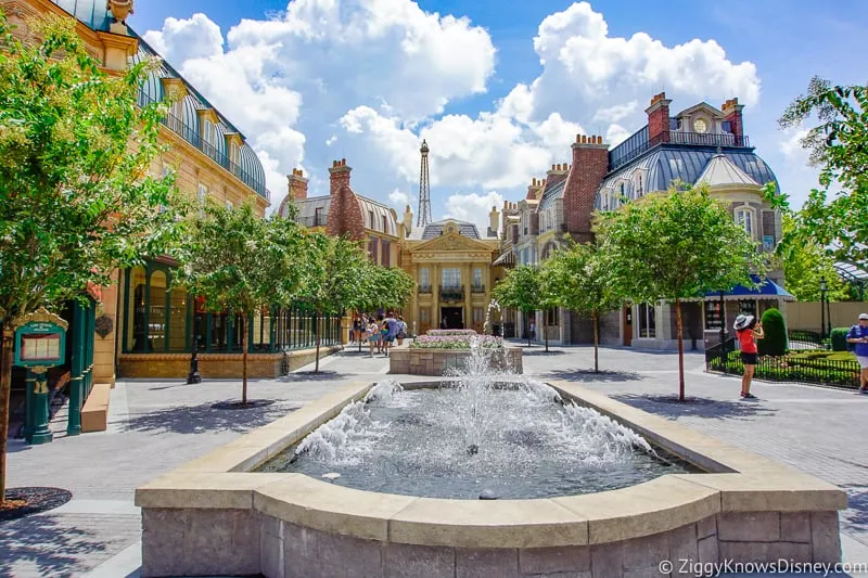 Fountain in France pavilion