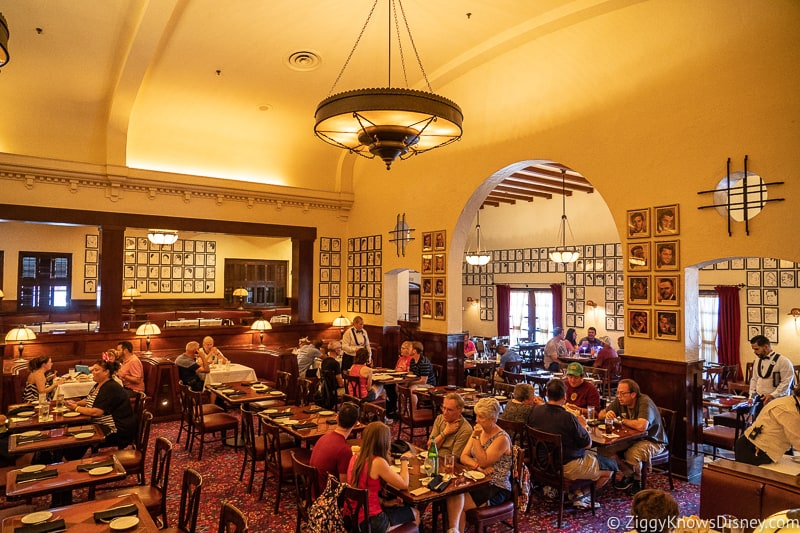 Inside Hollywood Brown Derby restaurant