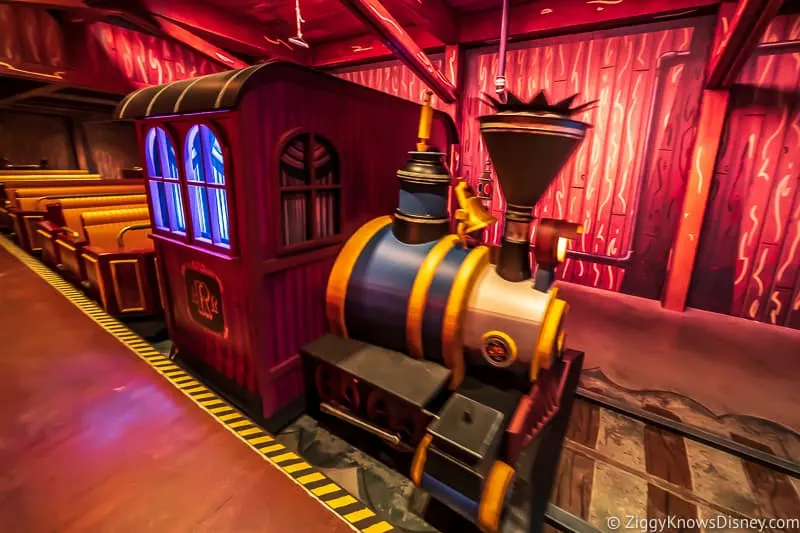 Mickey and Minnie's Runaway Railway train vehicle