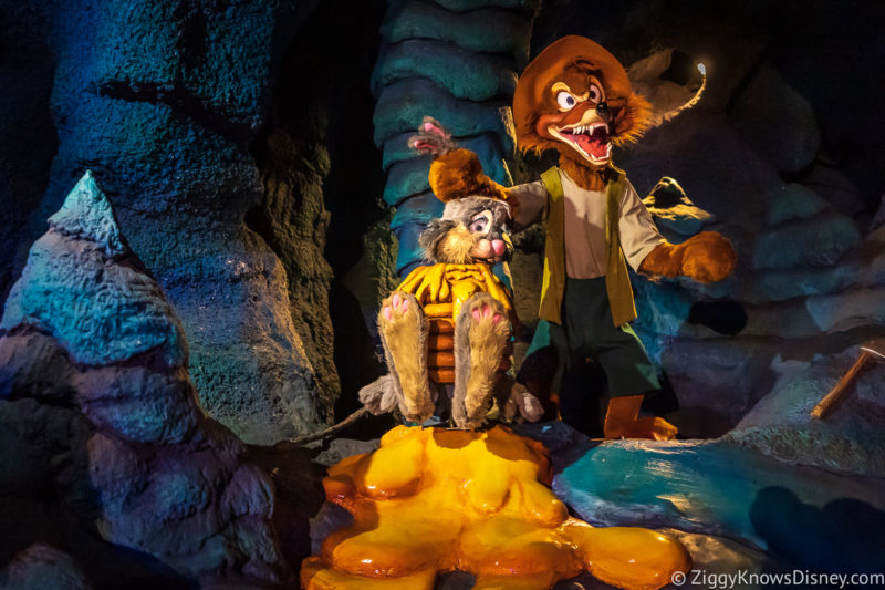 Brer Rabbit and Brer Fox on Splash Mountain