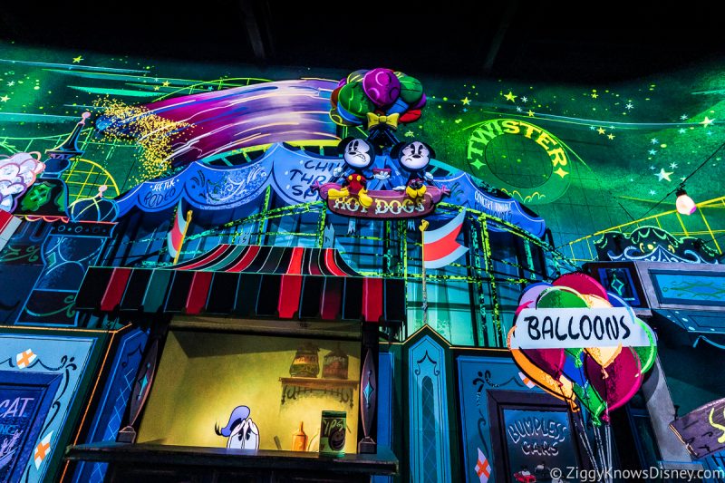 Mickey and Minnie's Runaway Railway carnival scene