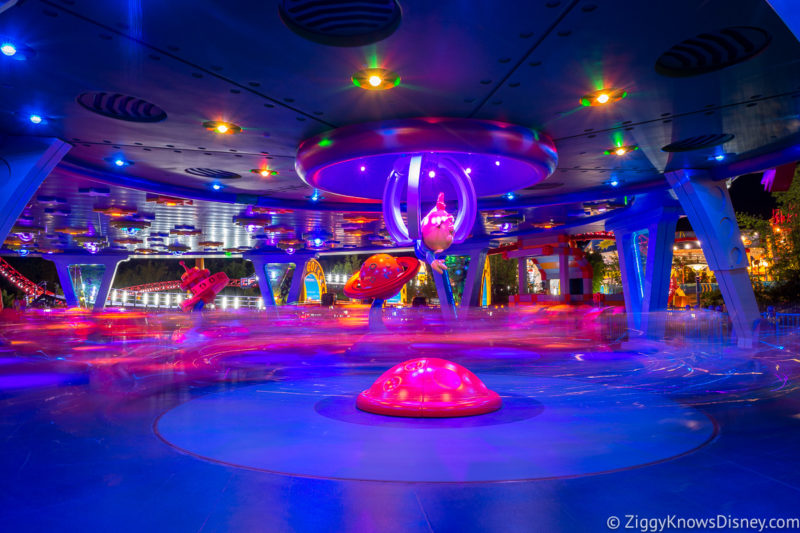 Alien Swirling Saucers Disney World Ride