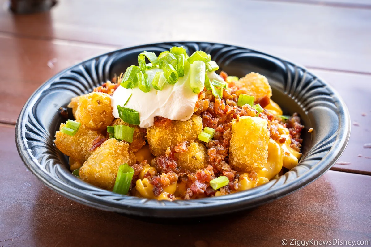 The Friar’s Nook's Buffalo Chicken served on a black plate.