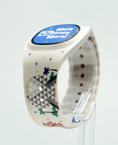 https://ziggyknowsdisney.com/wp-content/uploads/2021/08/magic-band-plus-2-489x600.jpg