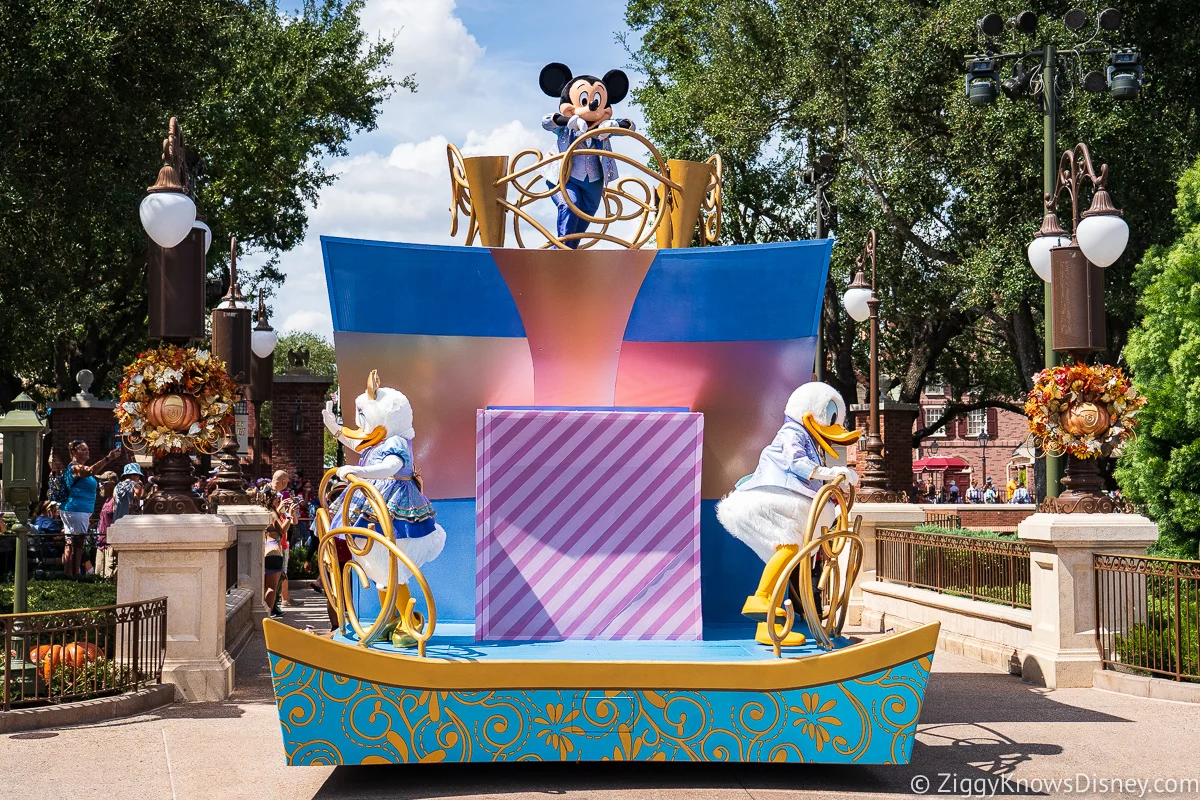 Mickey's 50th Anniversary Cavalcade with Donald and Daisy