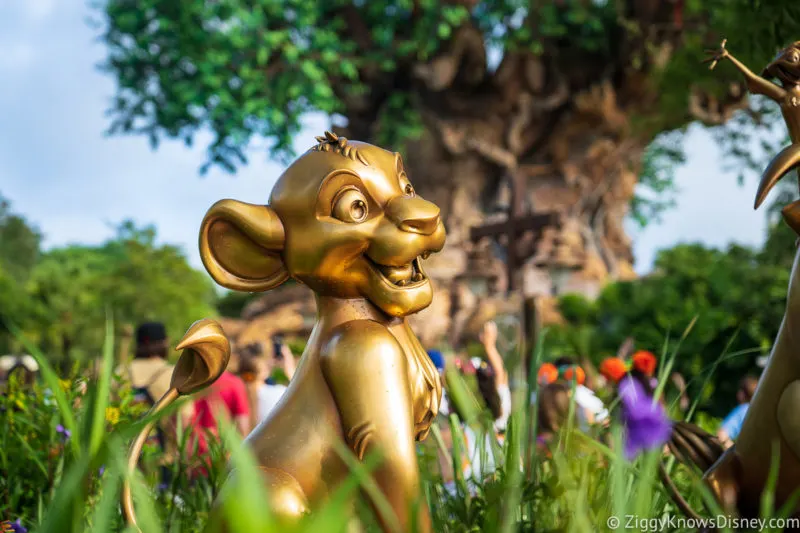 Simba Disney World 50th Anniversary Golden Statues Animal Kingdom
