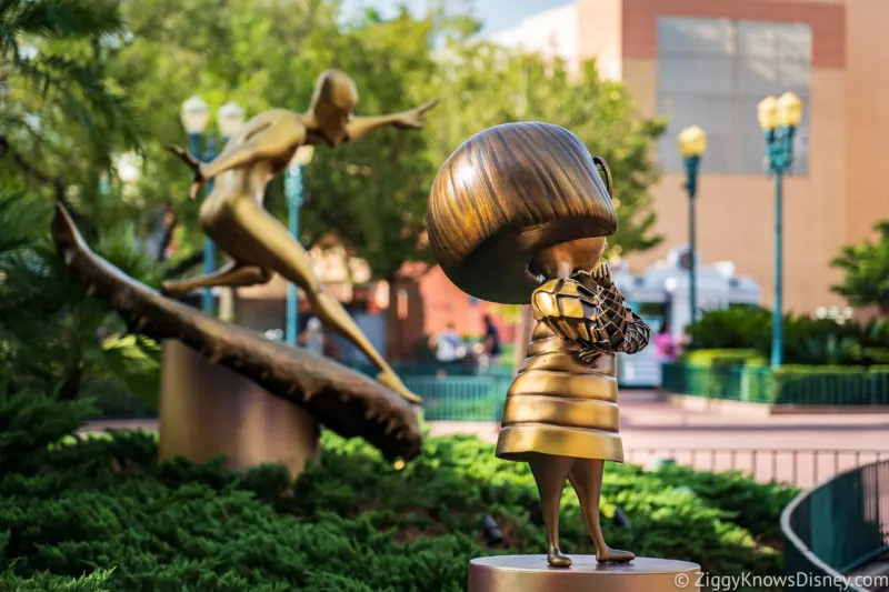 Edna Mode 50th Anniversary Golden Statue