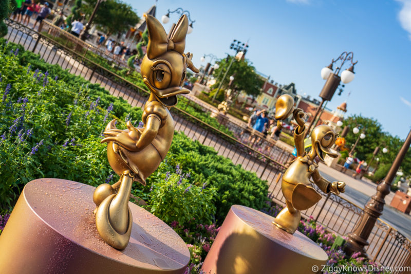 Donald Duck and Daisy Duck 50th Anniversary Golden Statues Magic Kingdom