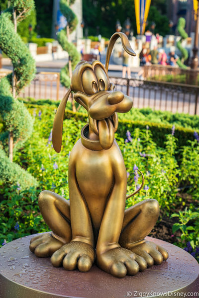 Pluto Disney World 50th Anniversary Golden Statues Magic Kingdom