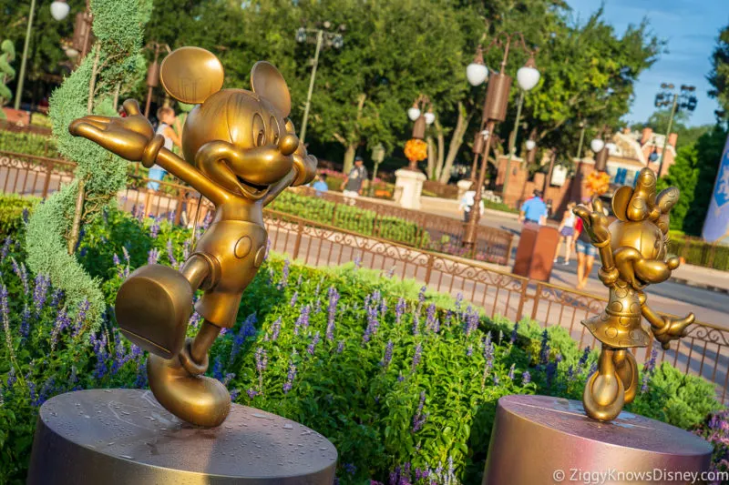 Mickey and Minnie Disney World 50th Anniversary Golden Statues Magic Kingdom