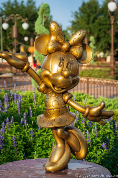 Minnie Mouse 50th Anniversary Golden Statue