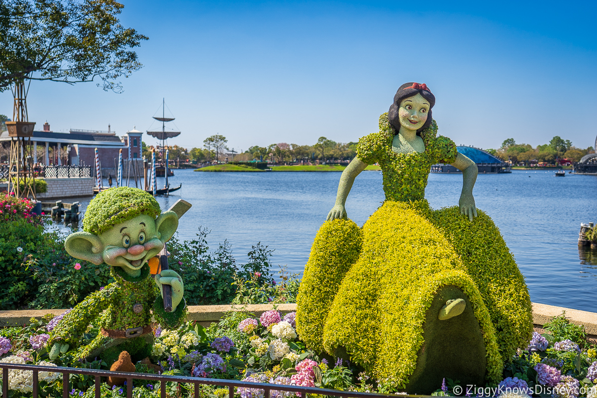 Snow White and the Seven Dwarfs Topiaries 2022 EPCOT Flower and Garden Festival