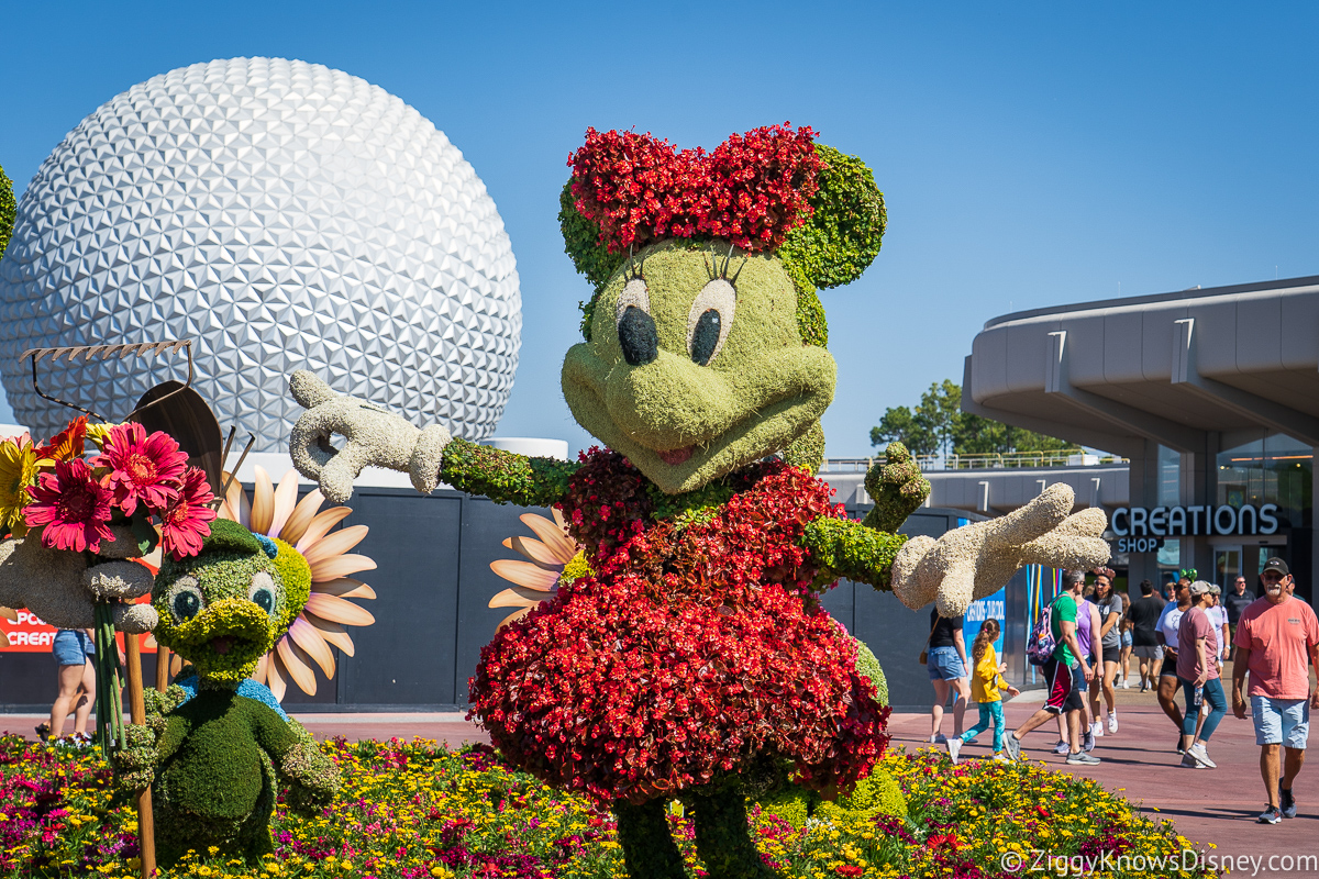 Minnie Mouse Topiary 2022 EPCOT Flower and Garden Festival