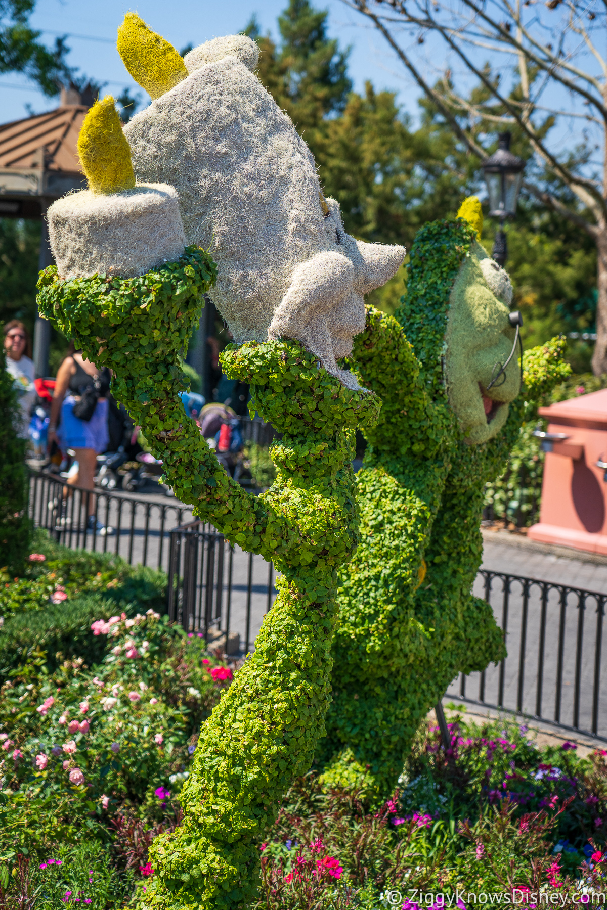 Lumiere Topiary 2022 EPCOT Flower and Garden Festival