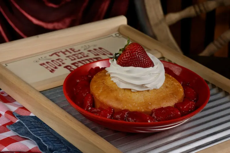 Strawberry Shortcake Hoop-Dee-Doo Musical Revue