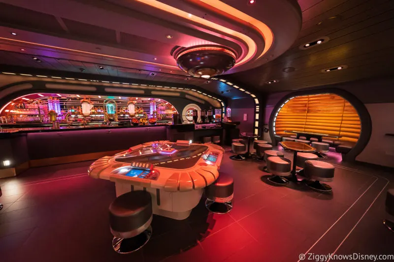 Sublight Lounge Star Wars: Galactic Starcruiser