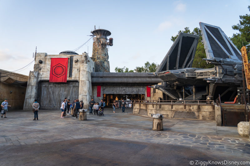 Where the transportation arrives in Galaxy's Edge from Star Wars: Galactic Starcruiser