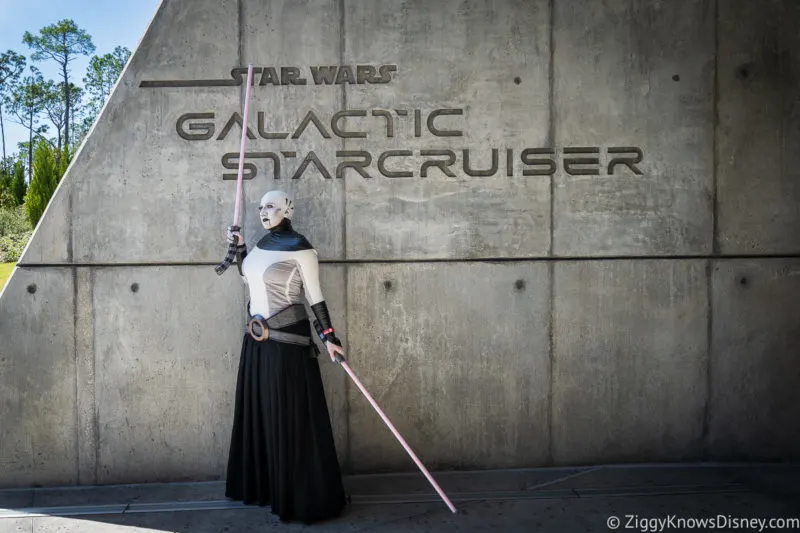 Character in front of Star Wars: Galactic Starcruiser entrance