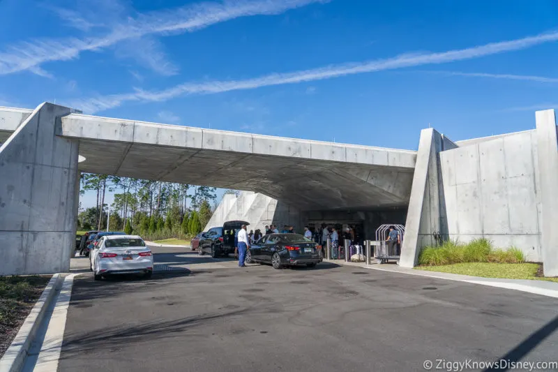 Car port pulling up to Star Wars: Galactic Starcruiser