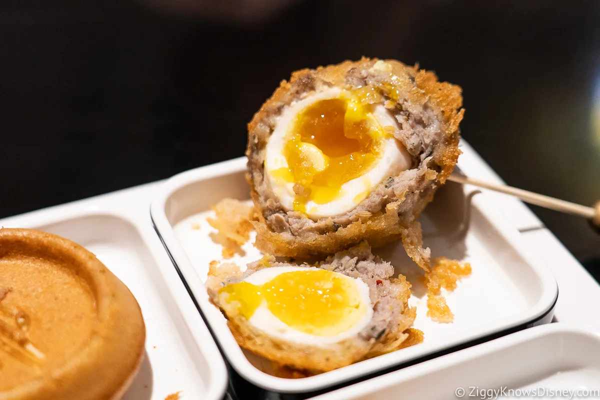 Inside Meteor Egg Crown of Corellia Dining Room