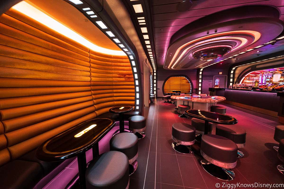Theming inside Sublight Lounge