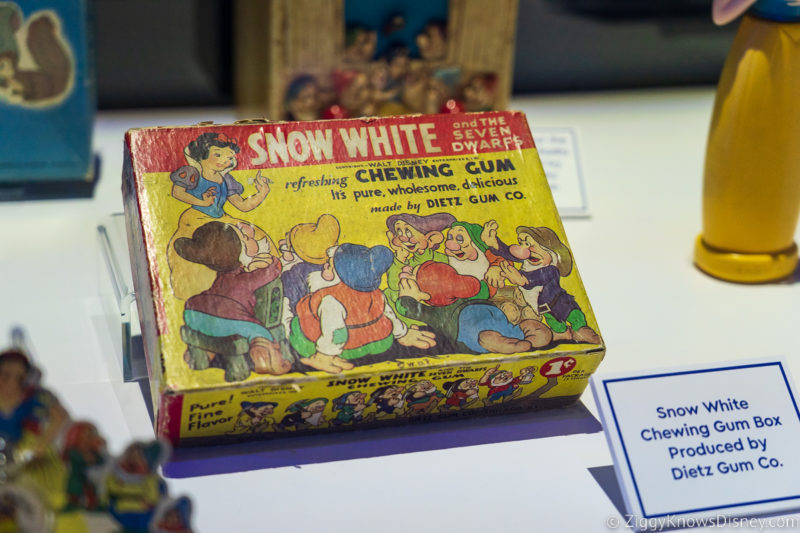 Snow White memorabilia D23 Expo