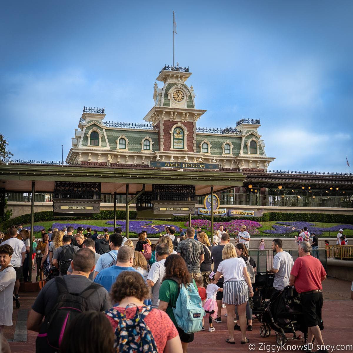 The Disney Park Pass System - Modern Life is Good