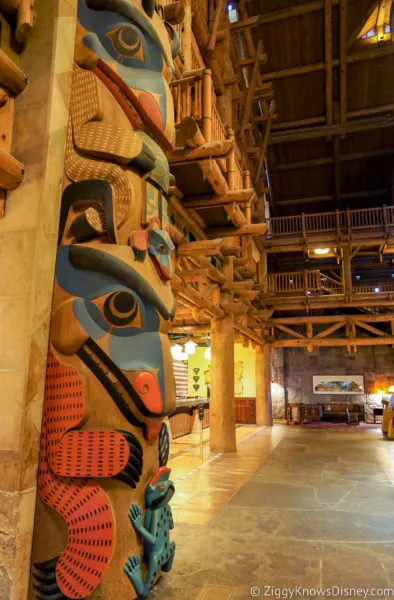 Big totem in lobby of Disney's Wilderness Lodge
