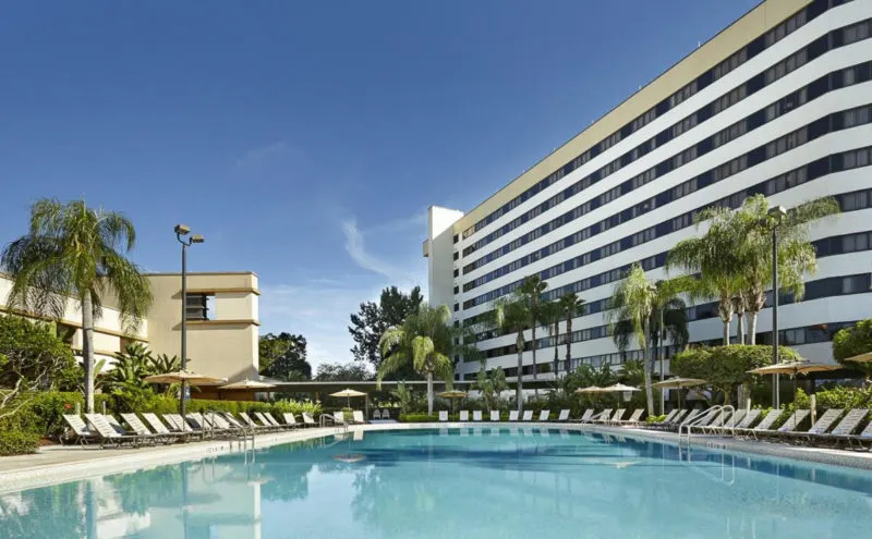Hilton Orlando Lake Buena Vista hotel pool