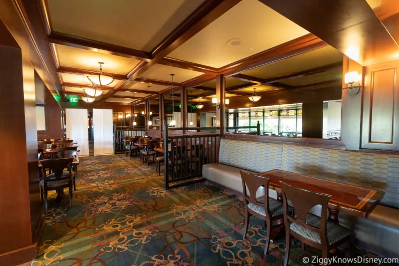 The Turf Club Bar and Grill Disney's Saratoga Springs Resort