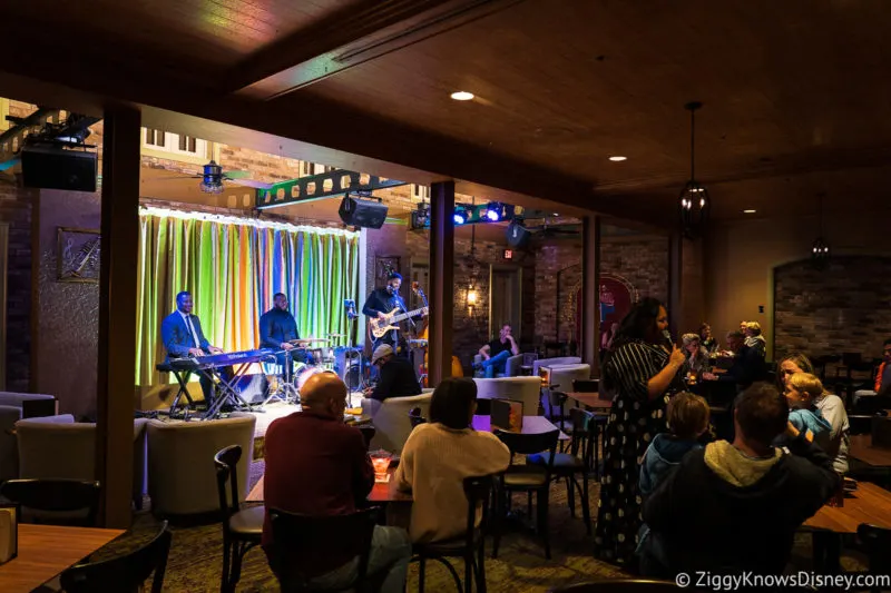 band playing jazz music Disney's Port Orleans Resort French Quarter Scat Cat’s Club Lounge