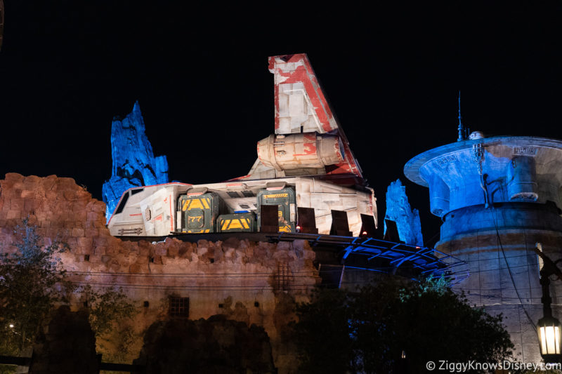 Transport ship Galaxy's Edge at night on roof in Hollywood Studios