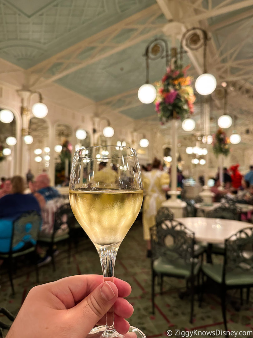 8 Places to Get Beer & Alcohol at Magic Kingdom (2024)