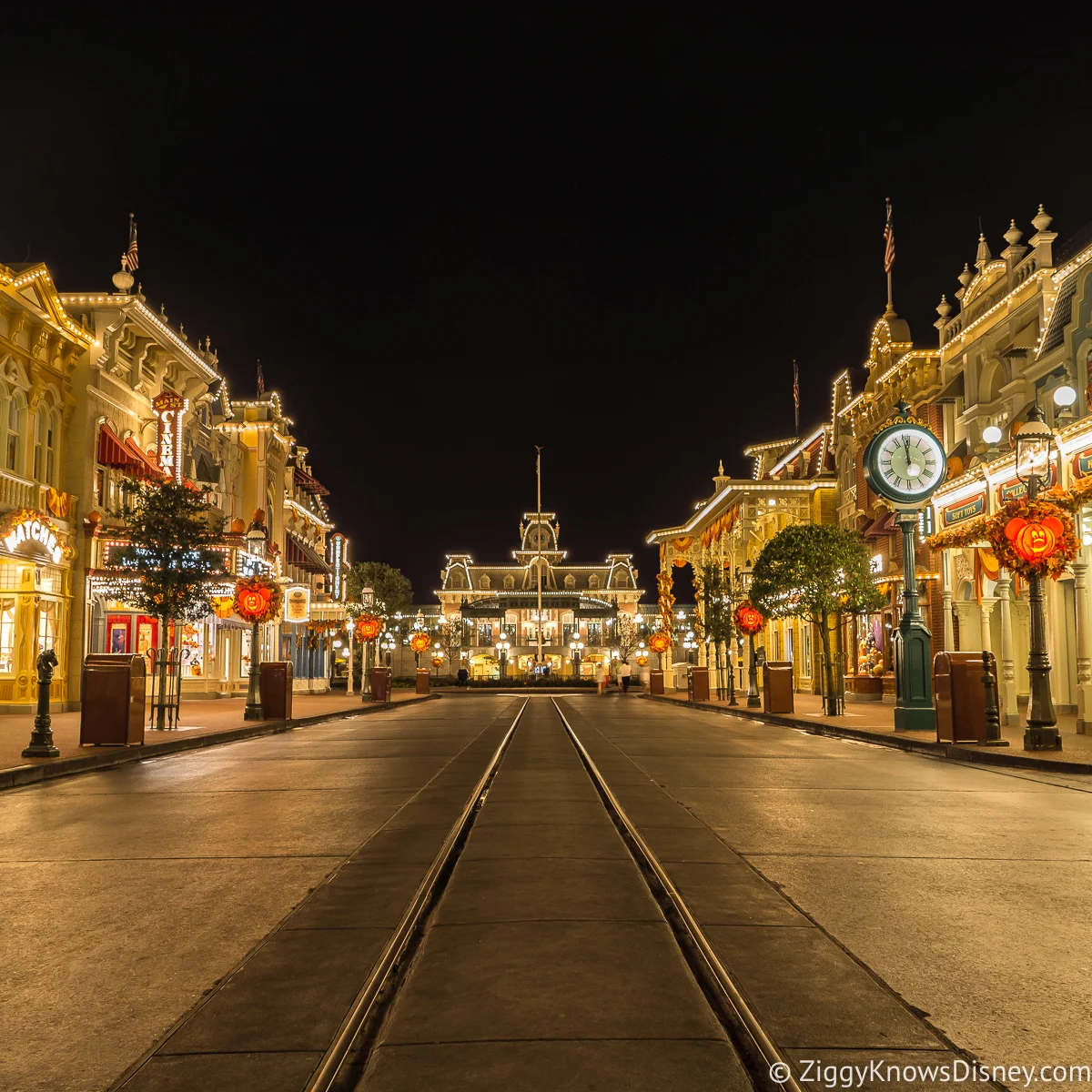 Main Street USA Magic Kingdom Hours