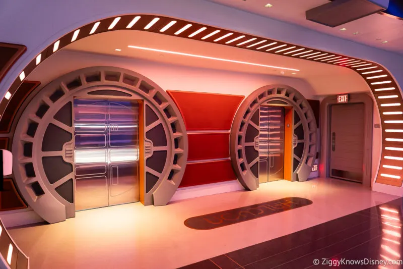 Star Wars: Galactic Starcruiser elevators