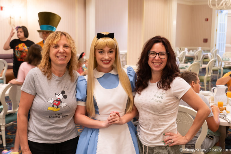 Character breakfast with Alice in Wonderland