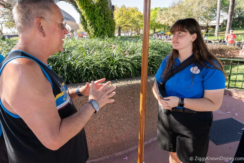 guest registering DAS pass at Disney World