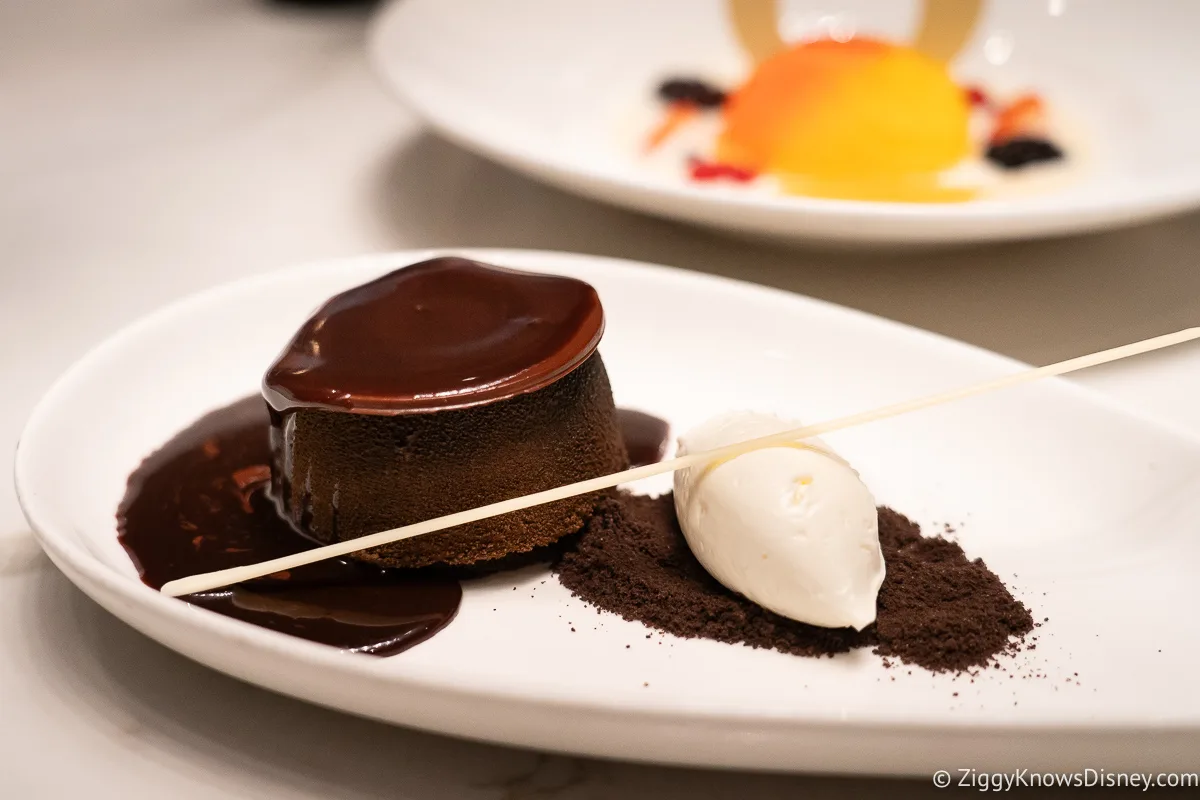 chocolate cake dessert